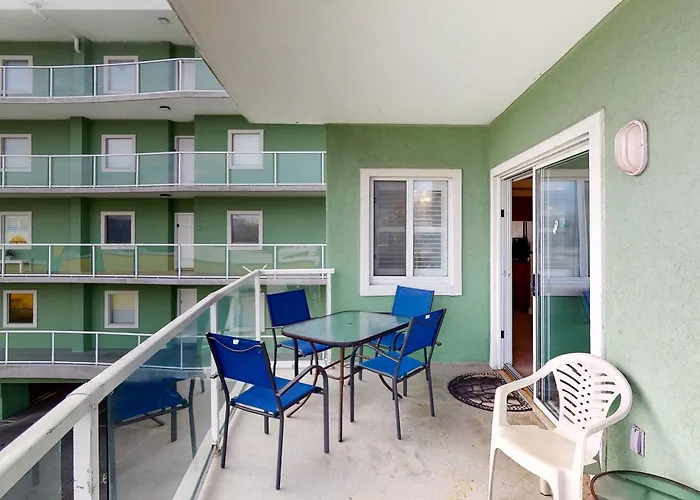 Coral Seas 201 Apartment *